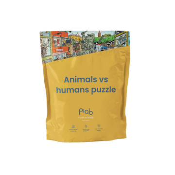 De voorkant van onze Animals vs. Humans zak.